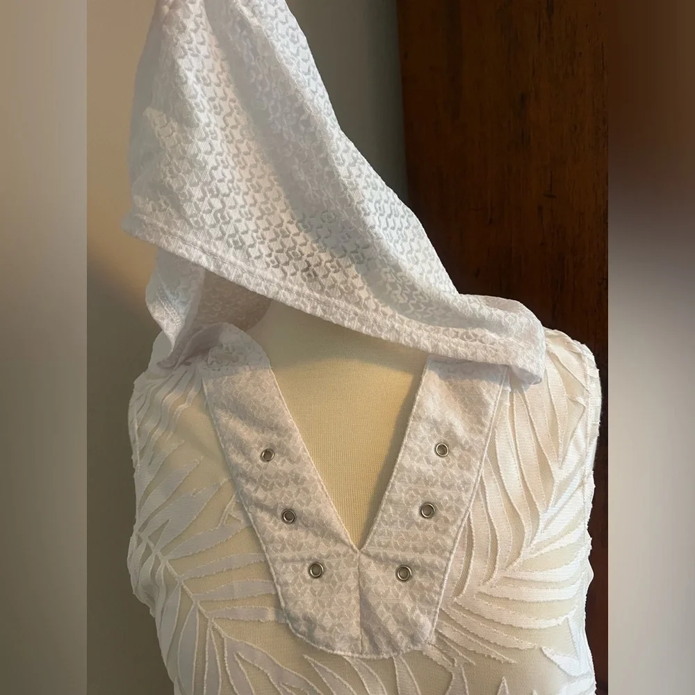 Dotti White PalmSprings Swimsuit Coverup - Picture 6 of 8